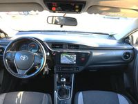 Gebraucht Toyota Auris Cool 90 PS (66 kW) 2016 Weiß Kombi