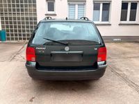 Gebraucht VW Passat Basis 125 PS (91 kW) 1997 Grün Kombi