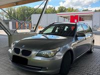 Gebraucht BMW 520 Exclusive 177 PS (130 kW) 2010 Silber Kombi