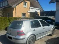 Usata VW Golf IV 75 CV (55 kW) 2004 Nero Utilitaria