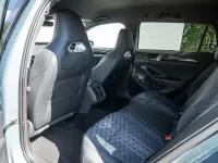 Gebraucht VW Passat R-line 150 PS (110 kW) 2025 Grün Kombi