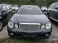 Gebraucht Mercedes E220 170 PS (125 kW) 2008 Grau Kombi