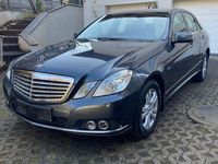 Gebraucht Mercedes E200 Elegance 184 PS (135 kW) 2010 Grau Limousine