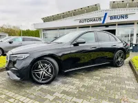 Gebraucht Mercedes E200 Advanced 227 PS (166 kW) 2024 Obsidianschwarzmetallic Limousine