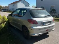 Gebraucht Peugeot 206 88 PS (64 kW) 2005 Silber Kleinwagen