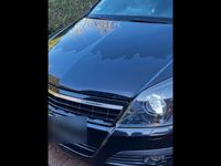 Gebraucht Opel Astra 105 PS (77 kW) 2007 Schwarz Kombi