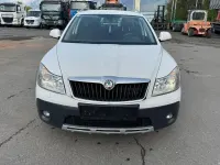 Gebraucht Skoda Octavia Scout 4x4 140 PS (102 kW) 2013 Weiß Kombi