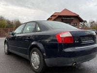 Gebraucht Audi A4 102 PS (75 kW) 2002 Blau Limousine