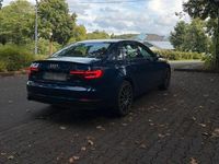 Gebraucht Audi A4 150 PS (110 kW) 2017 Blau Limousine