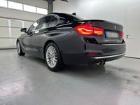 gebraucht BMW 320 i Luxury Line Automatik