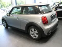 Gebraucht Mini Cooper Essential 136 PS (100 kW) 2023 Silber Kleinwagen