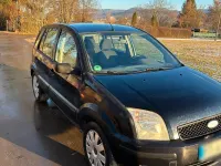 Gebraucht Ford Fusion 101 PS (74 kW) 2004 Schwarz Kleinwagen