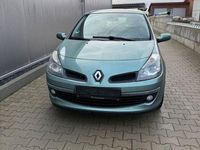 Gebraucht Renault Clio II Dynamique 75 PS (55 kW) 2007 Grün Limousine