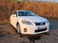Gebraucht Lexus CT200h 136 PS (100 kW) 2011 Weiß Kleinwagen