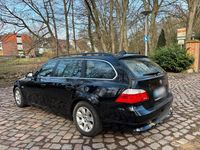 Gebraucht BMW 525 197 PS (144 kW) 2009 Schwarz Kombi