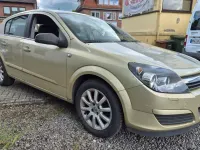 Gebraucht Opel Astra Edition 105 PS (77 kW) 2004 Gold Limousine