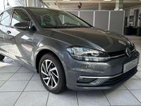 Gebraucht VW Golf VII Sound 150 PS (110 kW) 2018 Indiumgrau metallic Kleinwagen