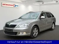 Gebraucht Skoda Octavia 122 PS (89 kW) 2011 Bezova capuccino/capuccino bei Kombi