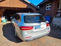 Gebraucht Mercedes E220 194 PS (142 kW) 2019 Silber Kombi