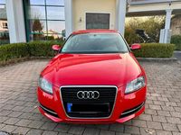 Gebraucht Audi A3 Ambition 105 PS (77 kW) 2011 Rot Kleinwagen