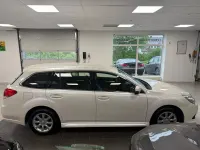 Gebraucht Subaru Legacy Trend 150 PS (110 kW) 2013 Weiß Limousine