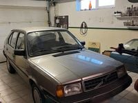Gebraucht Volvo 340 69 PS (50 kW) 1989 Silber Limousine