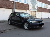Gebraucht BMW 116 122 PS (89 kW) 2010 Schwarz Kleinwagen