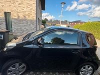 Gebraucht Toyota iQ 68 PS (50 kW) 2010 Schwarz Kleinwagen