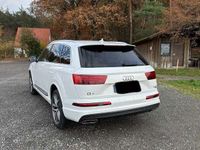 gebraucht Audi Q7 50 TDI S Line Quattro Carrara Weiß (7 Sitzer)