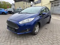 Gebraucht Ford Fiesta 101 PS (74 kW) 2015 Blau Kleinwagen