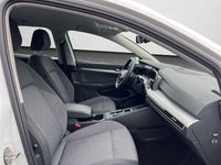 Gebraucht VW Golf VIII Move 150 PS (110 kW) 2024 Pure white Kombi