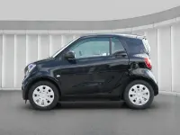 Gebraucht Smart ForTwo Coupé 60 kW (82 PS) 2024 Bodypanels in black Kleinwagen