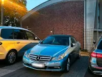 Gebraucht Mercedes E220 170 PS (125 kW) 2010 Blau Cabrio