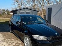 Gebraucht BMW 320 Comfort Edition 184 PS (135 kW) 2012 Schwarz Kombi