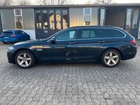 Gebraucht BMW 520 190 PS (139 kW) 2016 Blau Kombi