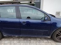 Gebraucht VW Golf V 102 PS (75 kW) 2004 Blau Kleinwagen