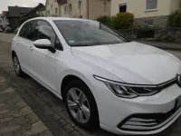 Gebraucht VW Golf VIII Life 131 PS (96 kW) 2020 Weiß Limousine