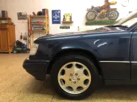 Gebraucht Mercedes E200 136 PS (100 kW) 1995 Blau Coupé