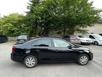 Gebraucht VW Jetta 122 PS (89 kW) 2013 Schwarz Limousine