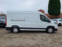 Neu Maxus eDeliver 9 150 kW (204 PS) 2025 Weiß Van