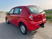 Gebraucht Dacia Sandero 75 PS (55 kW) 2009 Rot Limousine