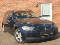 Gebraucht BMW 320 177 PS (130 kW) 2009 Blau Kombi