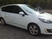 Gebraucht Renault Grand Scénic III 116 PS (85 kW) 2012 Weiß Van / Kleinbus