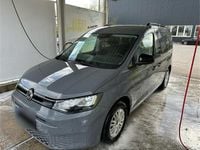 Second-hand VW Caddy 102 CP (75 kW) 2024 Gri Monovolum