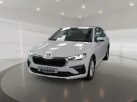 Gebraucht Skoda Scala Selection 116 PS (85 kW) 2025 Moonweiss metallic Kleinwagen