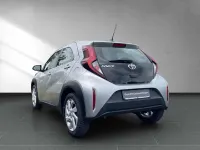 Gebraucht Toyota Aygo X X-play 72 PS (52 kW) 2022 Shimmering silver metallic SUV