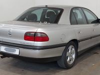 Gebraucht Opel Omega 136 PS (100 kW) 1999 Silber Limousine