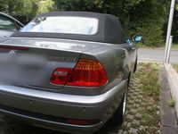 Gebraucht BMW 320 Cabriolet 170 PS (125 kW) 2003 Silber Cabrio