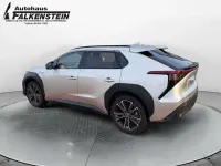 Gebraucht Toyota bZ4X Basis 150 kW (204 PS) 2023 Precious silver SUV