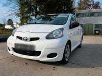 Gebraucht Toyota Aygo 68 PS (50 kW) 2009 Weiß Kleinwagen